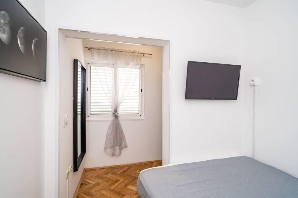 Apartman Knego With Parking ดูบรอฟนิก ภายนอก รูปภาพ