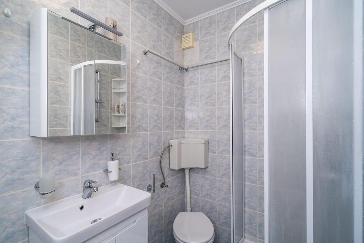Apartman Knego With Parking ดูบรอฟนิก ภายนอก รูปภาพ