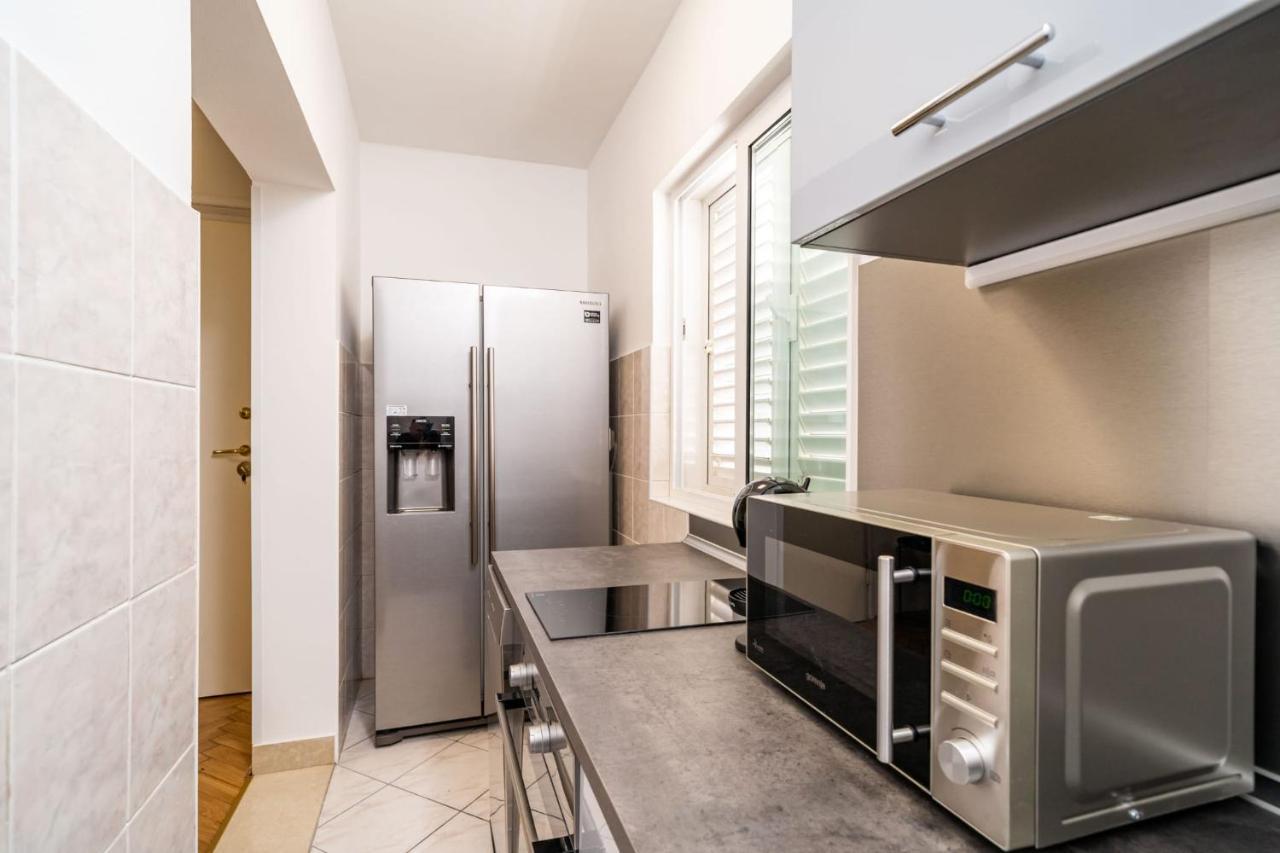 Apartman Knego With Parking ดูบรอฟนิก ภายนอก รูปภาพ