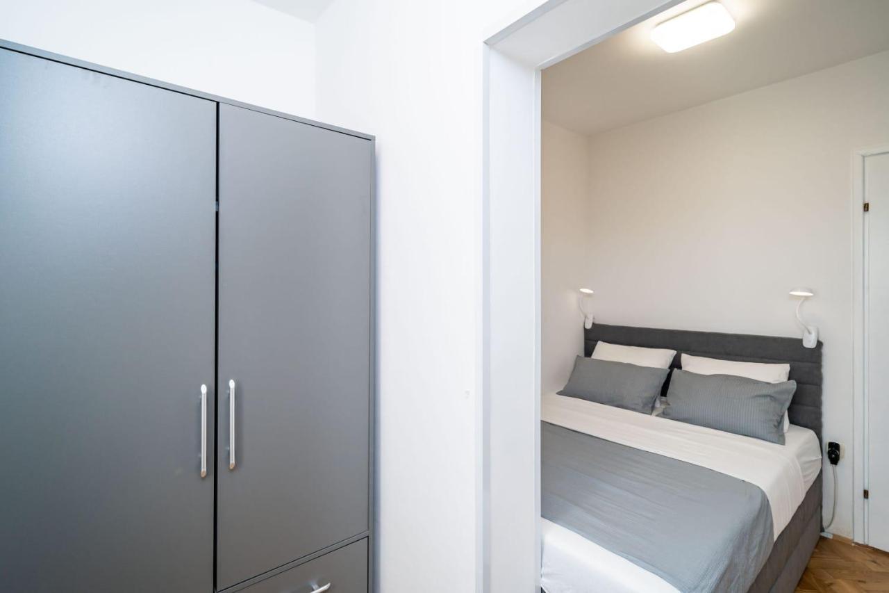 Apartman Knego With Parking ดูบรอฟนิก ภายนอก รูปภาพ