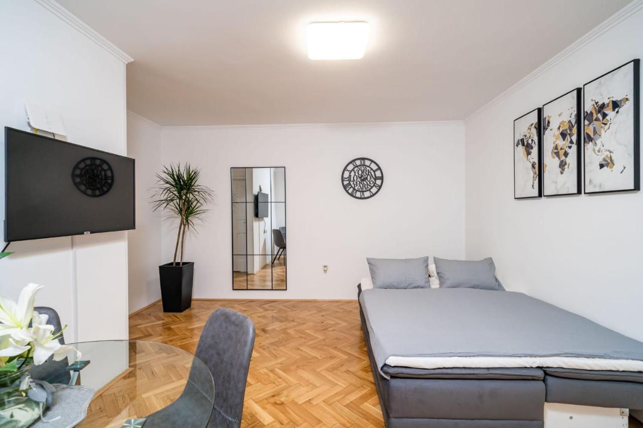 Apartman Knego With Parking ดูบรอฟนิก ภายนอก รูปภาพ