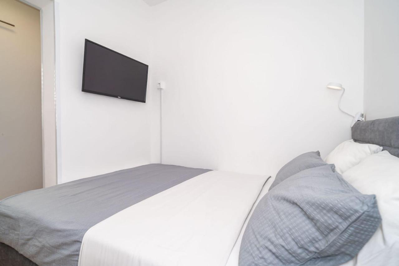 Apartman Knego With Parking ดูบรอฟนิก ภายนอก รูปภาพ