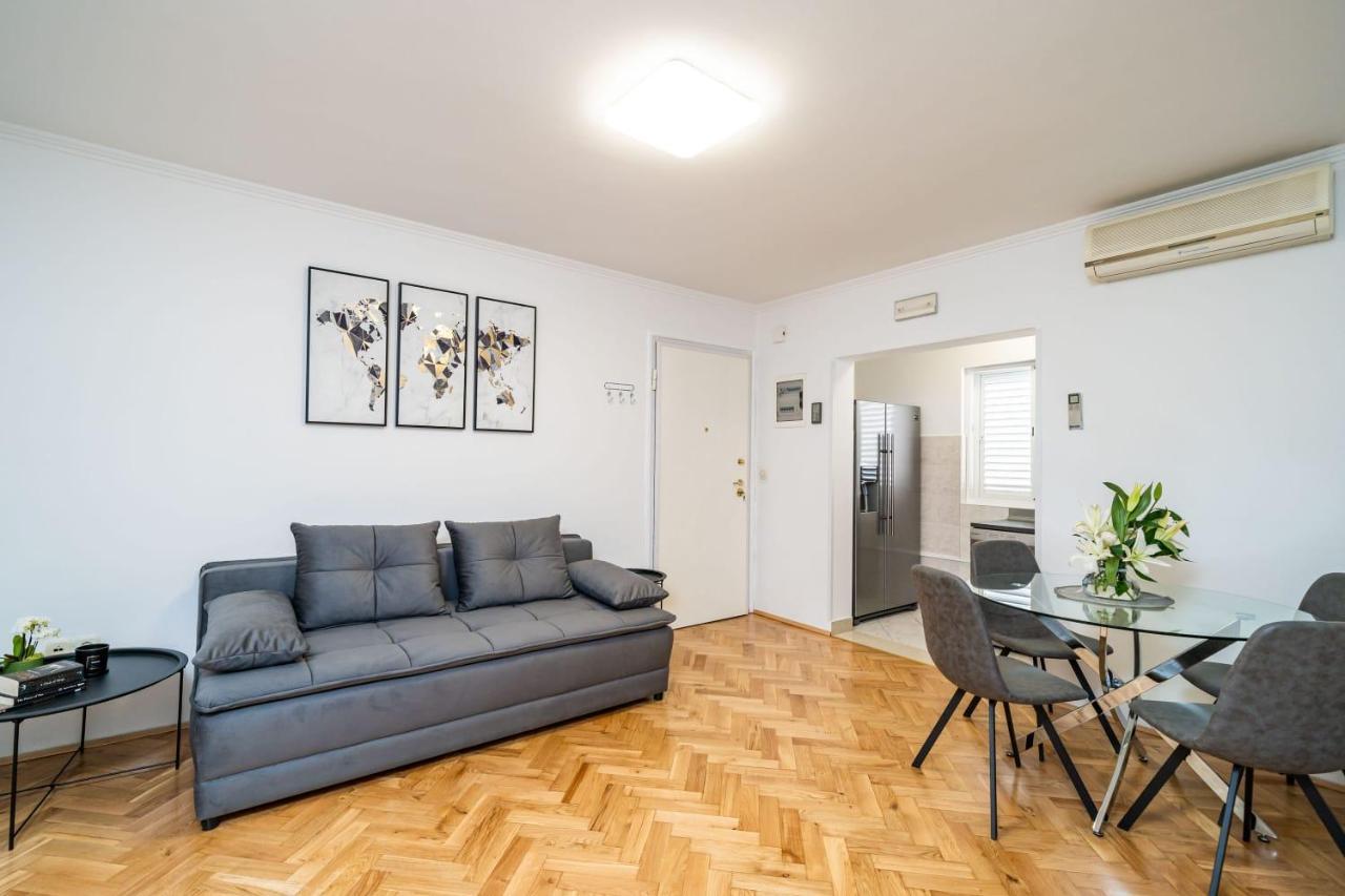Apartman Knego With Parking ดูบรอฟนิก ภายนอก รูปภาพ